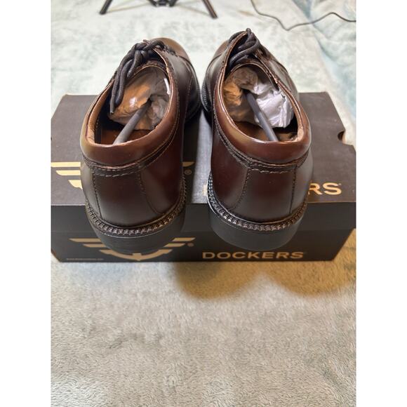 Dockers Gordon Cordovan Brown Leather Cap Toe Oxford Men\'s Dress Shoes 9.5  M